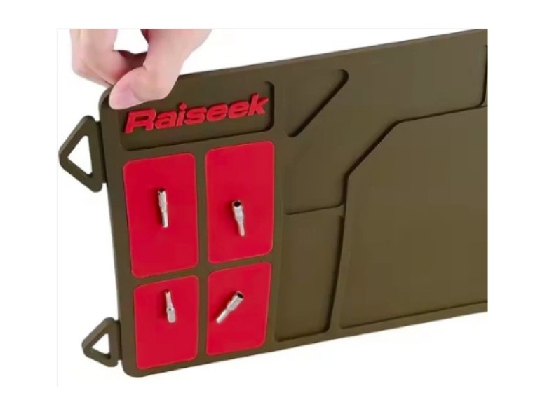 NEW RAISEEK CLEANING MAT SMALL RED/BROWN